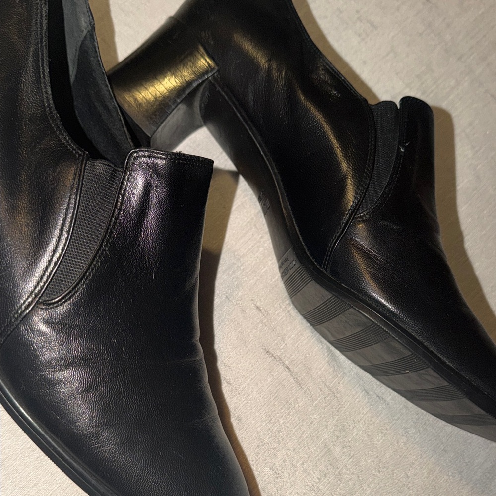 Munro American Black Slip-On Leather Loafer Pumps Women’s Dress Shoes Size 9 - Picture 4 of 12